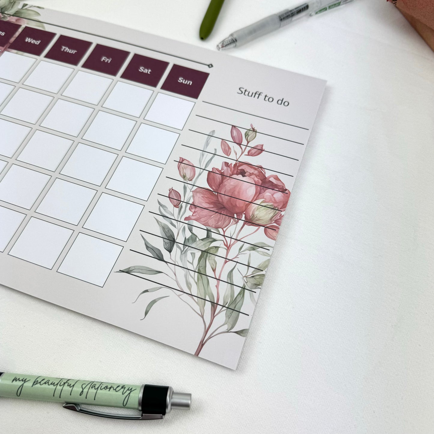 Monthly desk pad