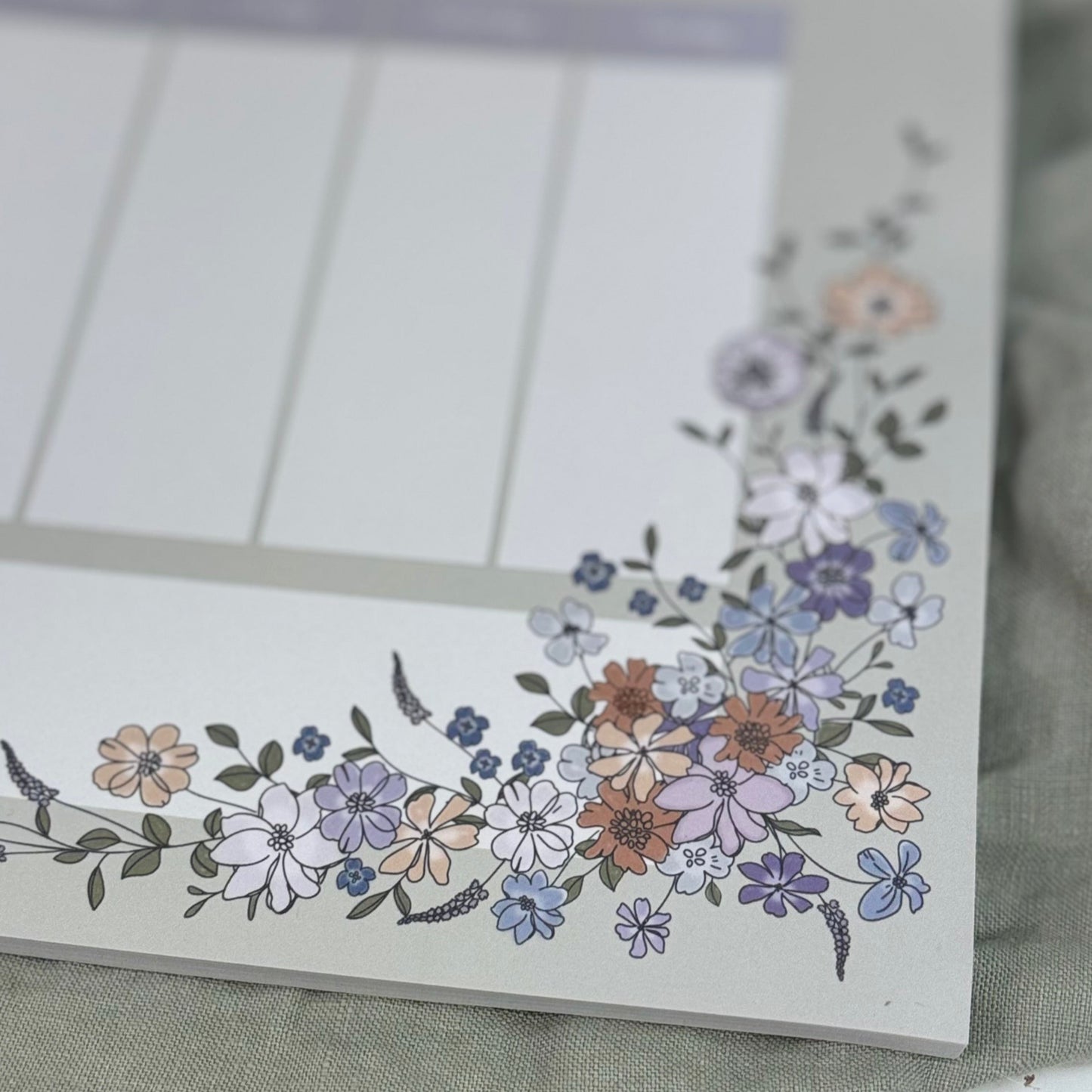 P+P Weekly desk planner