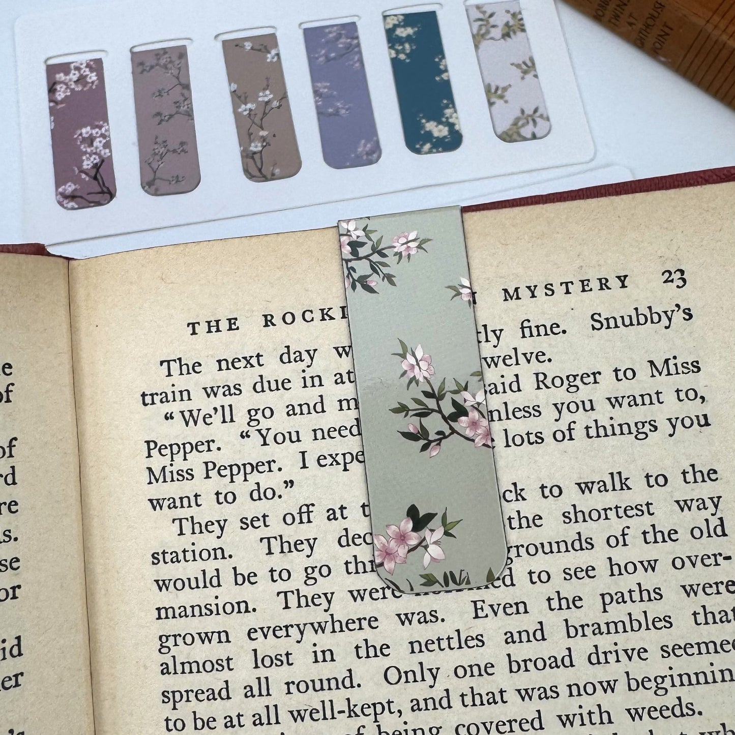 Bookmarks, Magnetic