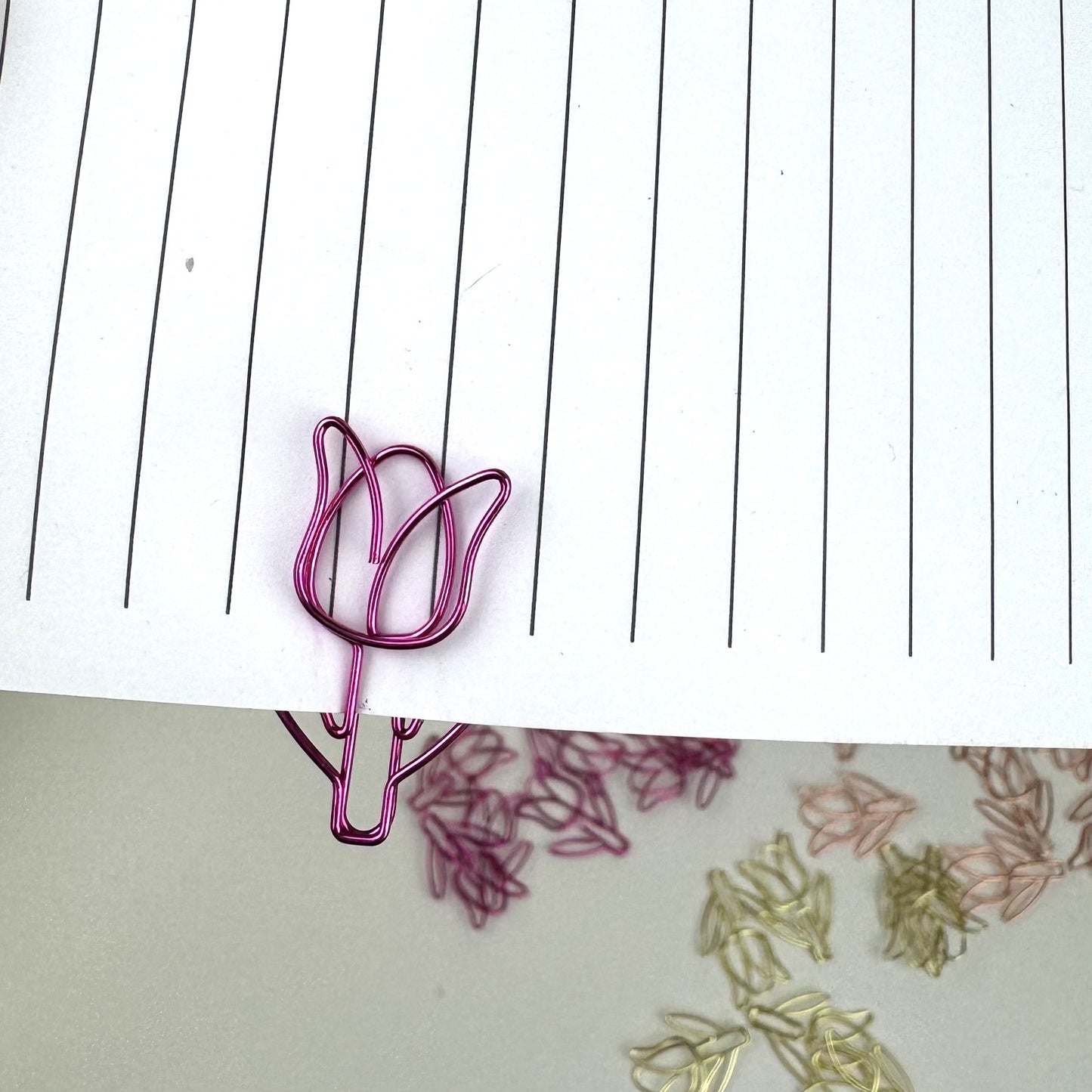 Tulip paper clips