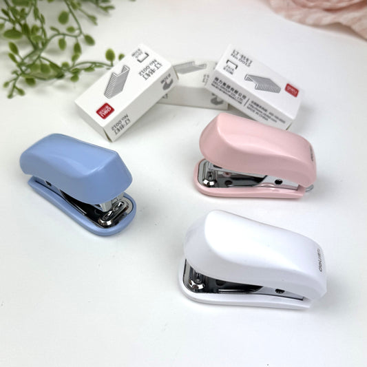 Mini Stapler with staples